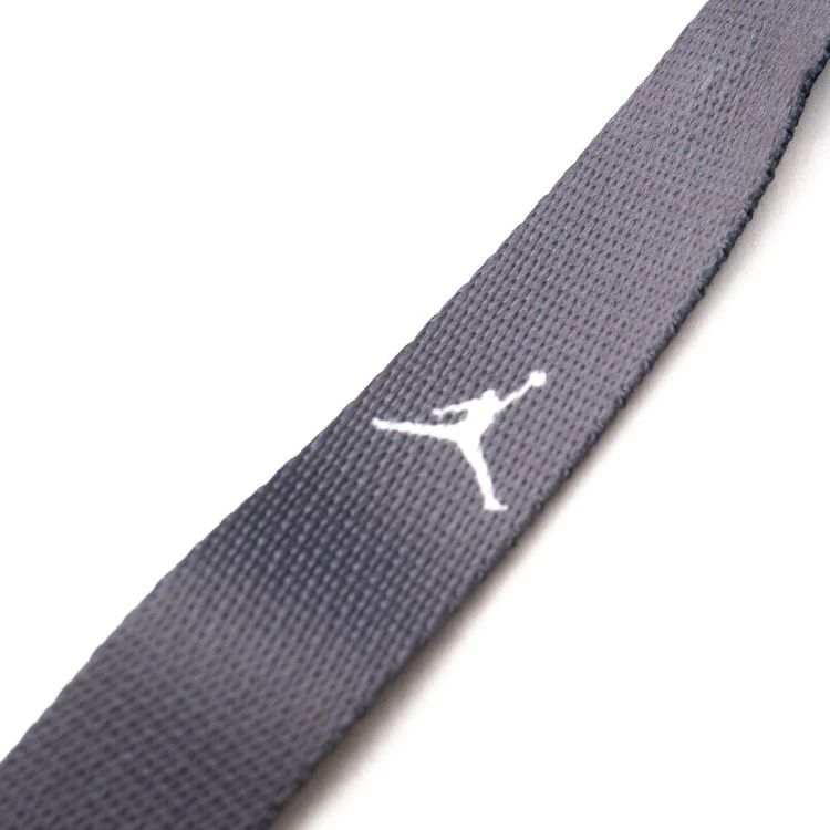 llavero-jordan-landyard-black-iron-grey-white-2