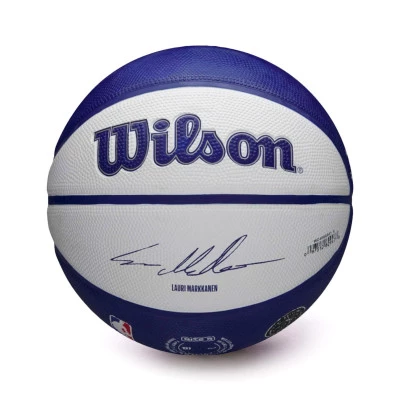 NBA Player Local Lauri Markkanen Ball