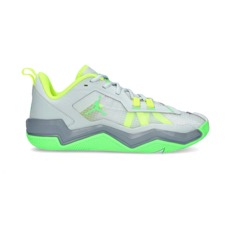 zapatillas-jordan-one-take-4-light-silver-green-strike-volt-1