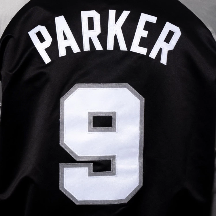 chaqueta-mitchellness-nba-hall-of-fame-nn-satin-jacket-spurs-tony-parker-black-grey-3