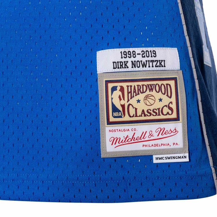 camiseta-mitchellness-nba-hall-of-fame-swingman-jersey-dallas-mavericks-dirk-nowitzki-capital-blue-7