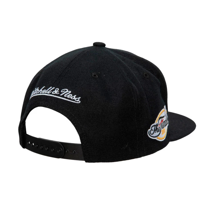 gorra-mitchellness-top-spot-snapback-miami-heat-black-1