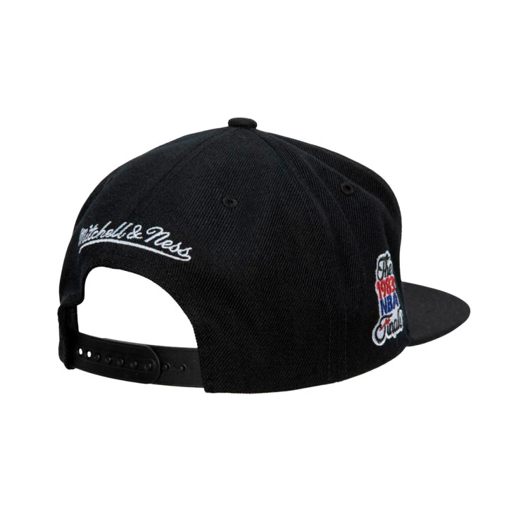 gorra-mitchellness-top-spot-snapback-philadelphia-76ers-black-1