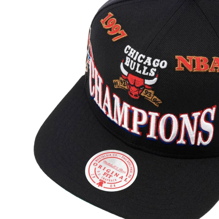 gorra-mitchellness-champions-snapback-chicago-bulls-1997-black-2