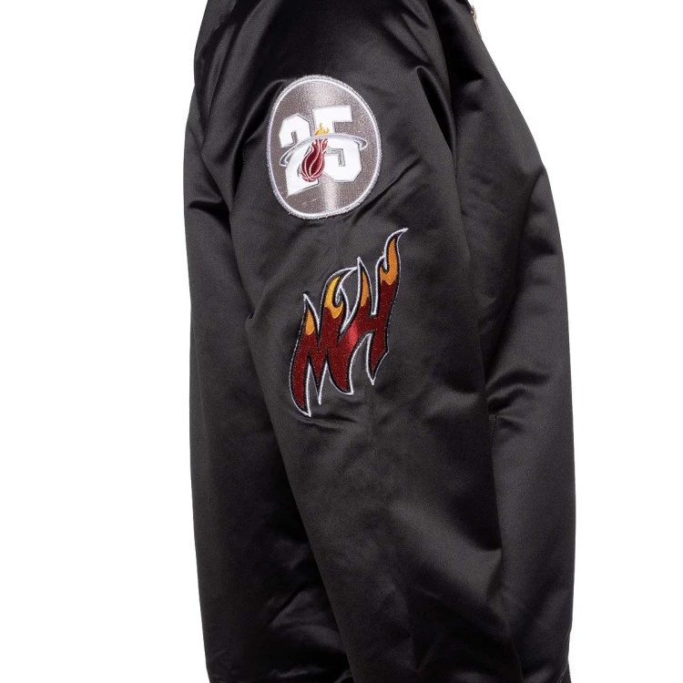 chaqueta-mitchellness-lightweight-satin-miami-heat-negro-3