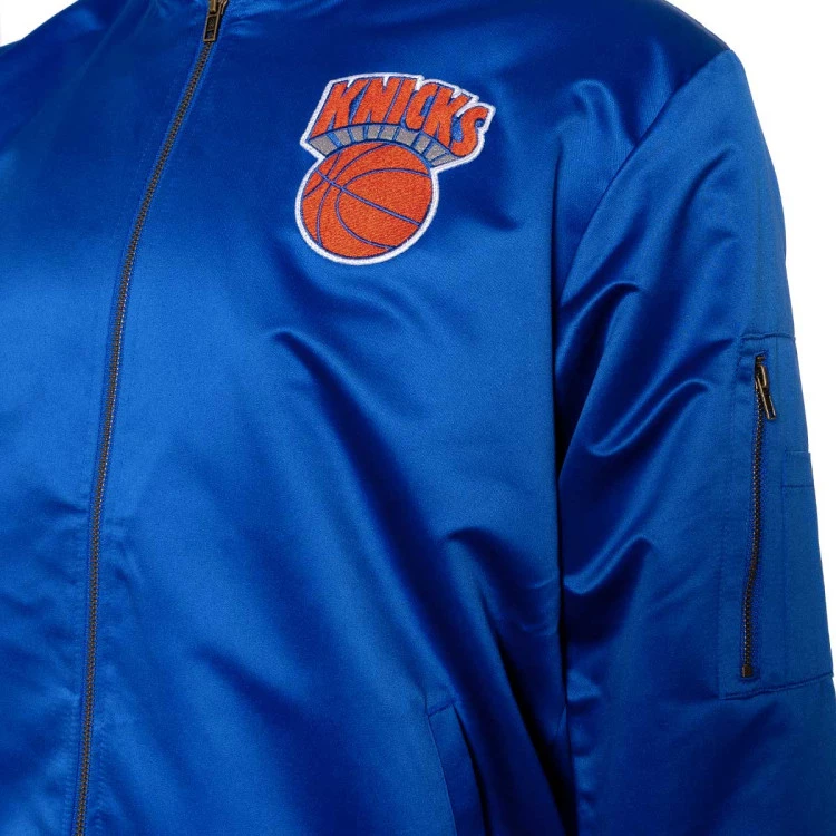 chaqueta-mitchellness-lightweight-satin-new-york-knicks-azul-electrico-2