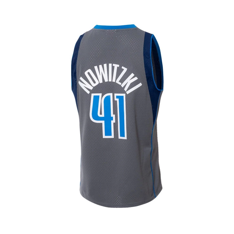 camiseta-mitchellness-swingman-jersey-dallas-mavericks-dirk-nowitzki-2003-gris-1