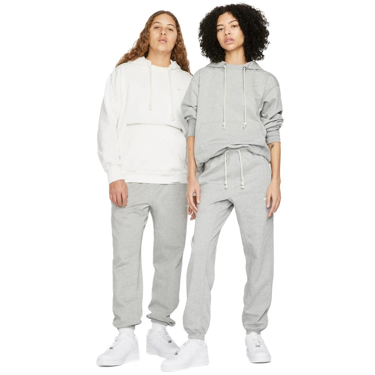 pantalon-largo-nike-dri-fit-standrad-issue-pant-dk-grey-heather-pale-ivory-5