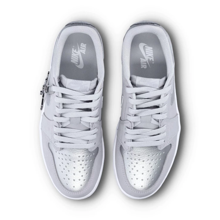 zapatilla-jordan-air-jordan-1-low-og-silver-neutral-grey-metallic-silver-white-4