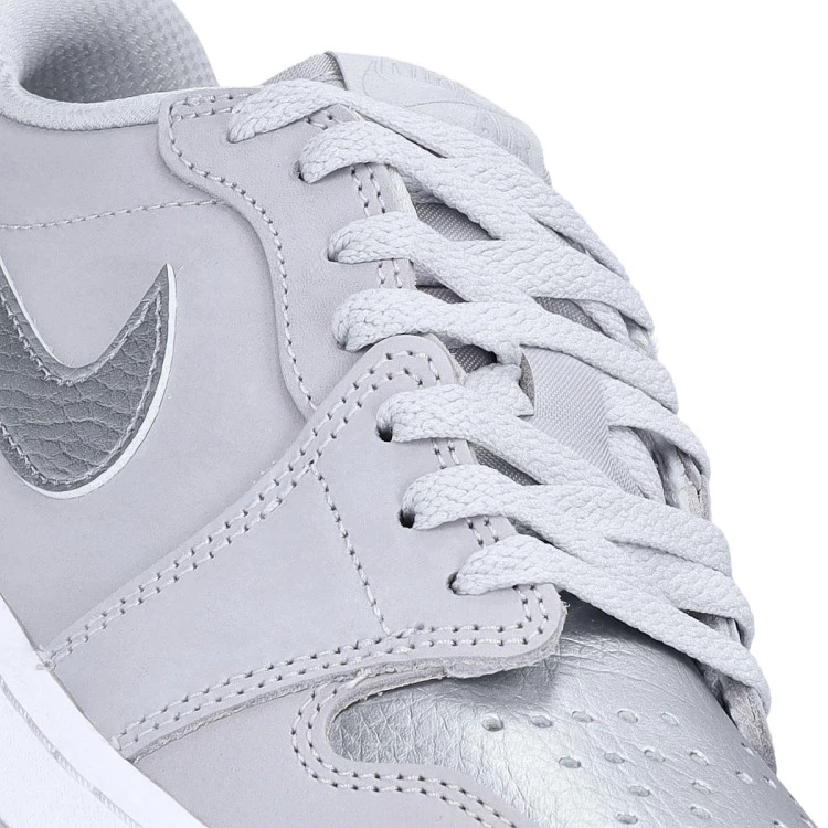 zapatilla-jordan-air-jordan-1-low-og-silver-neutral-grey-metallic-silver-white-7