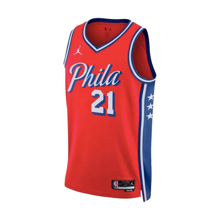 camiseta-jordan-philadelphia-76ers-statement-swingman-joel-embid-nino-rush-blue-0