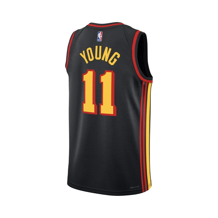 camiseta-jordan-atlanta-hawks-swingman-jersey-trae-young-statement-edition-nino-black-yellow-red-1