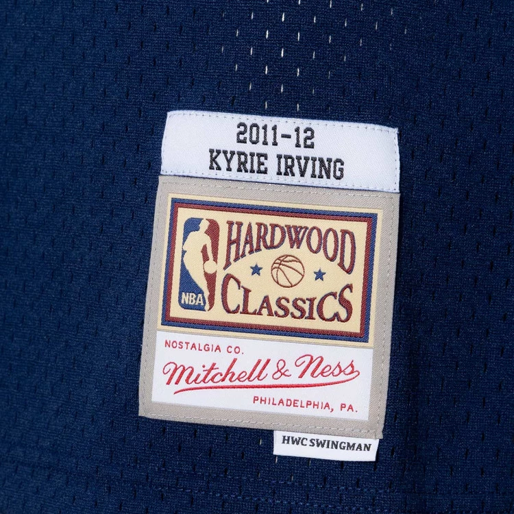 camiseta-mitchellness-swingman-jersey-cleveland-cavaliers-kyrie-irving-2011-12-blue-4