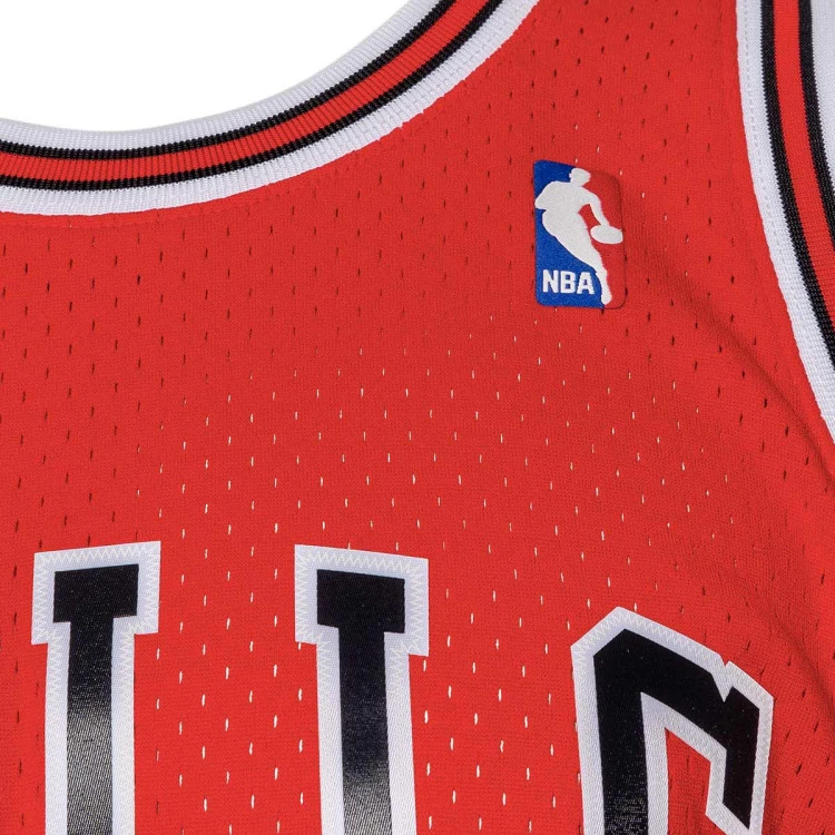 camiseta-mitchellness-swingman-jersey-chicago-bulls-scottie-pippen-road-1997-98-red-2