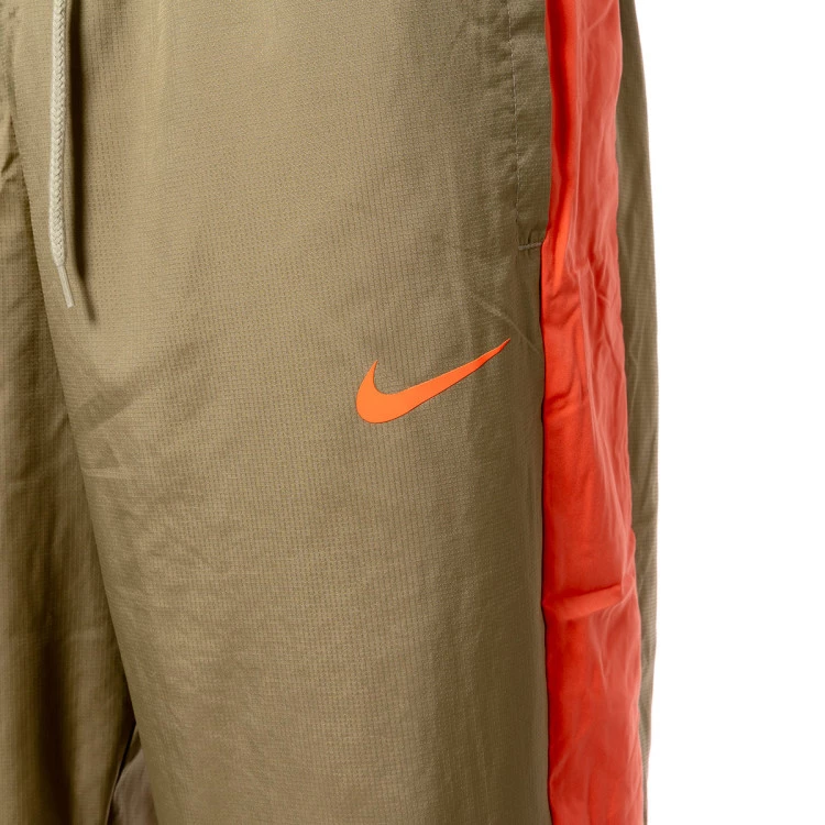 chandal-nike-team-31-starting-five-neutral-olive-olive-aura-hyper-crimson-9