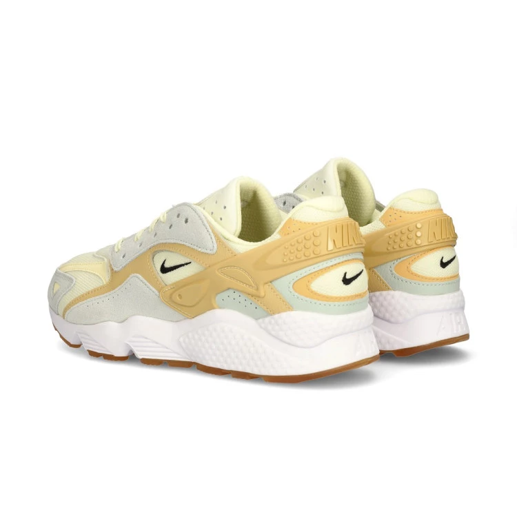 zapatilla-nike-air-huarache-runner-beige-5