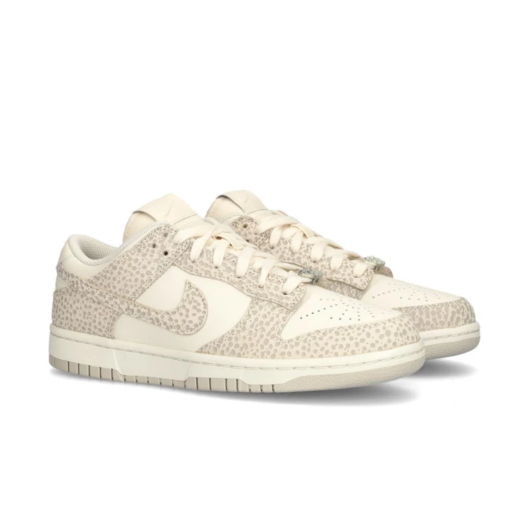 zapatilla-nike-dunk-low-premium-fur-frauen-blanco-0