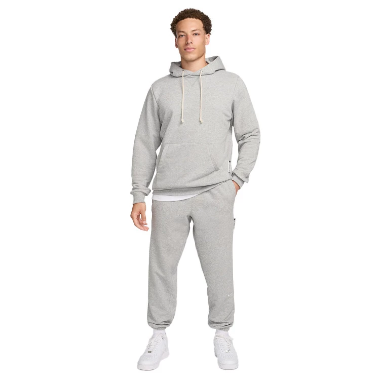 pantalon-largo-nike-dri-fit-standard-issue-basketball-dk-grey-heather-pale-ivory-5