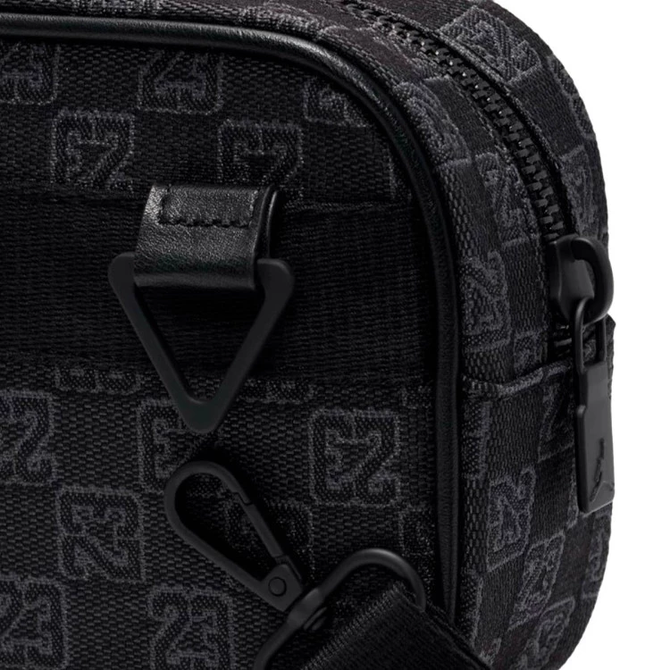 rinonera-jordan-monogram-camera-bag-1,5l-black-7