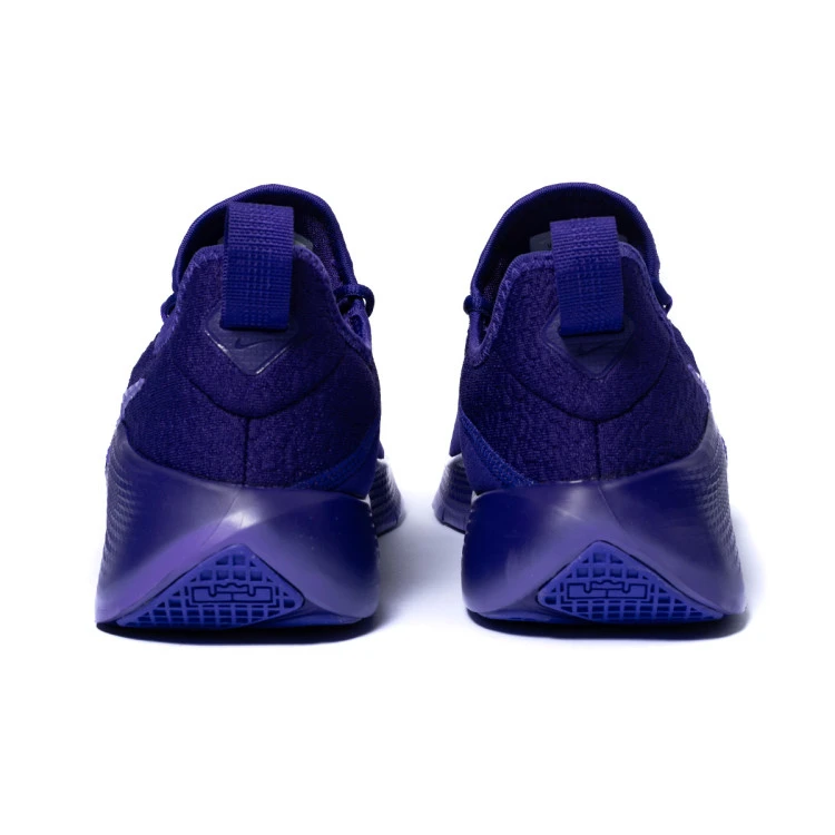 zapatillas-nike-lebron-tr-1-court-purple-action-grape-4