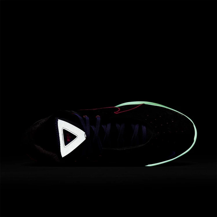 zapatillas-nike-lebron-22-tunnel-vision-black-laser-fuchsia-dark-grey-6