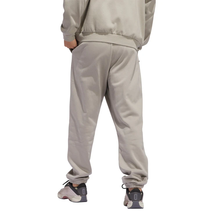 pantalon-largo-adidas-basketball-fleece-putty-beige-1