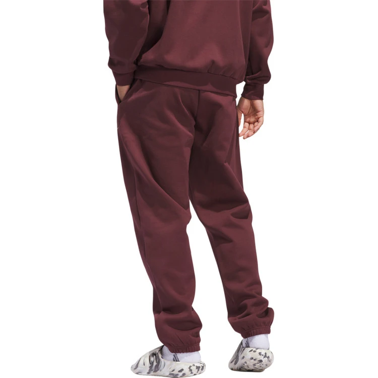 pantalon-largo-adidas-basketball-fleece-aurora-ruby-1