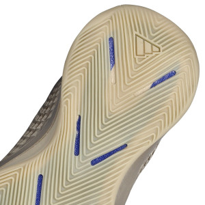 OUTSOLE-2