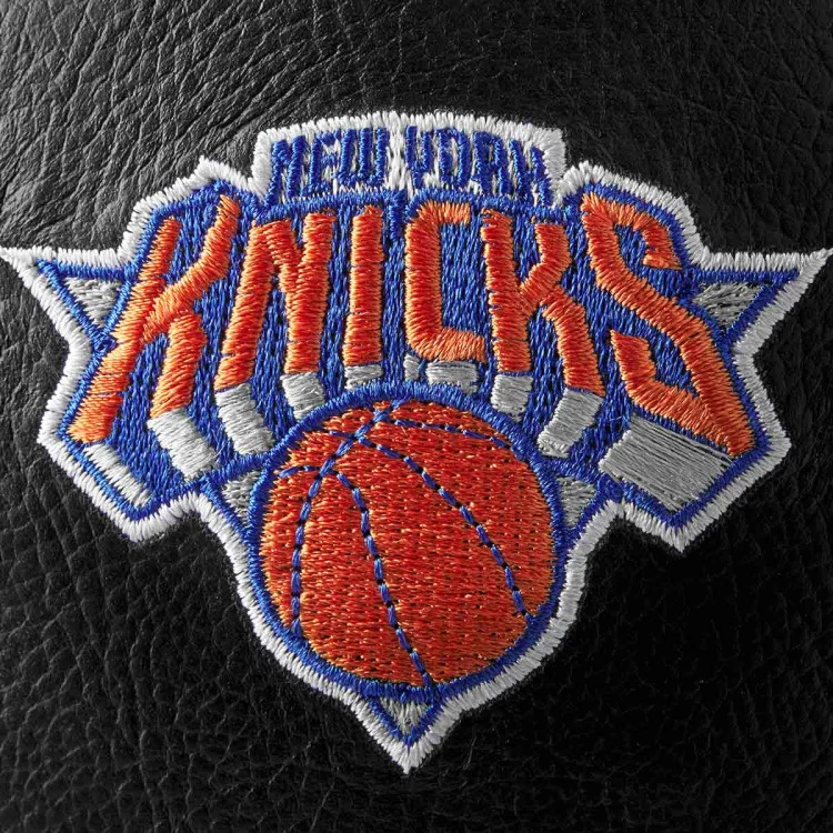 balon-wilson-nba-team-premiere-new-york-knicks-gold-2