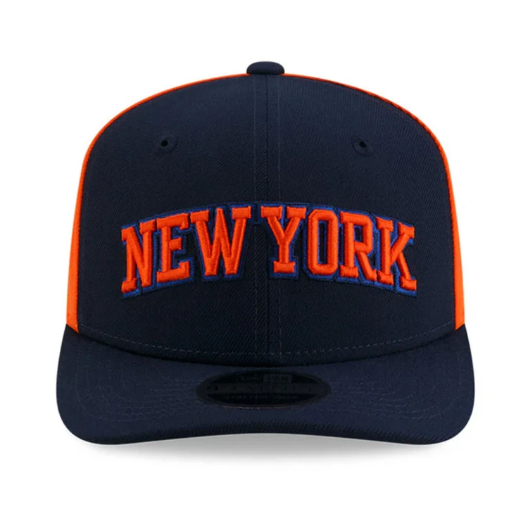 gorra-new-era-new-york-knicks-nba-statement-9seventy-stretch-snap-blue-orange-1