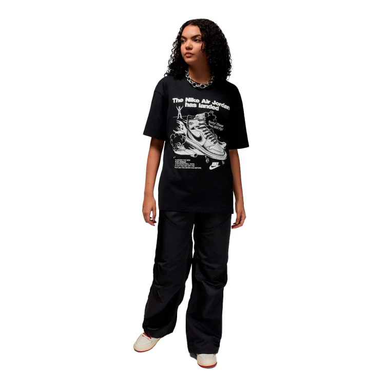 camiseta-jordan-oversize-sneaker-graphic-mujer-black-4