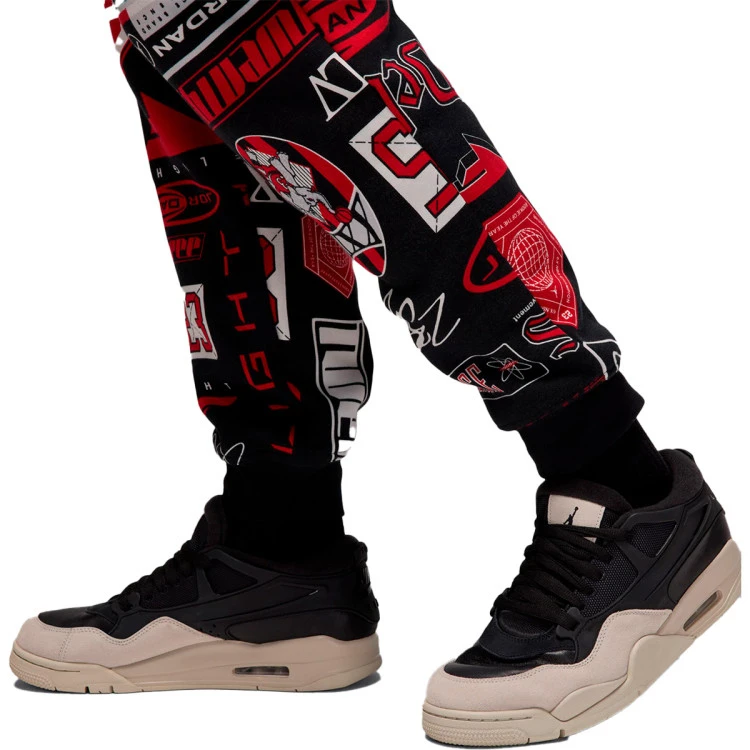 pantalon-largo-jordan-essential-aop-fleece-black-varsity-red-4