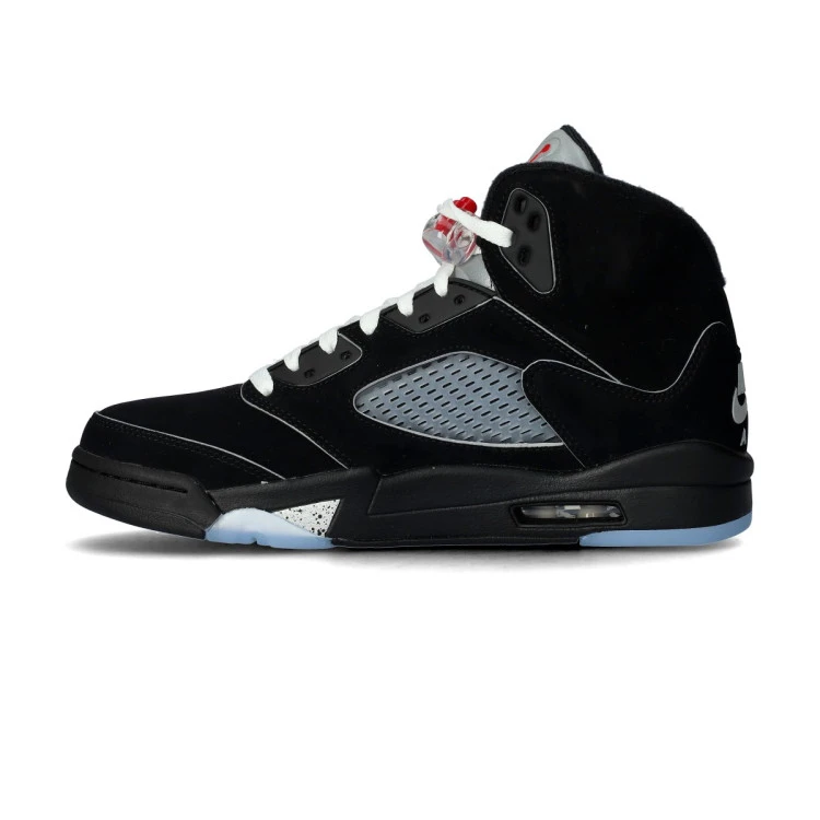 zapatilla-jordan-air-jordan-5-retro-reimagined-black-white-metallic-silver-fire-red-2