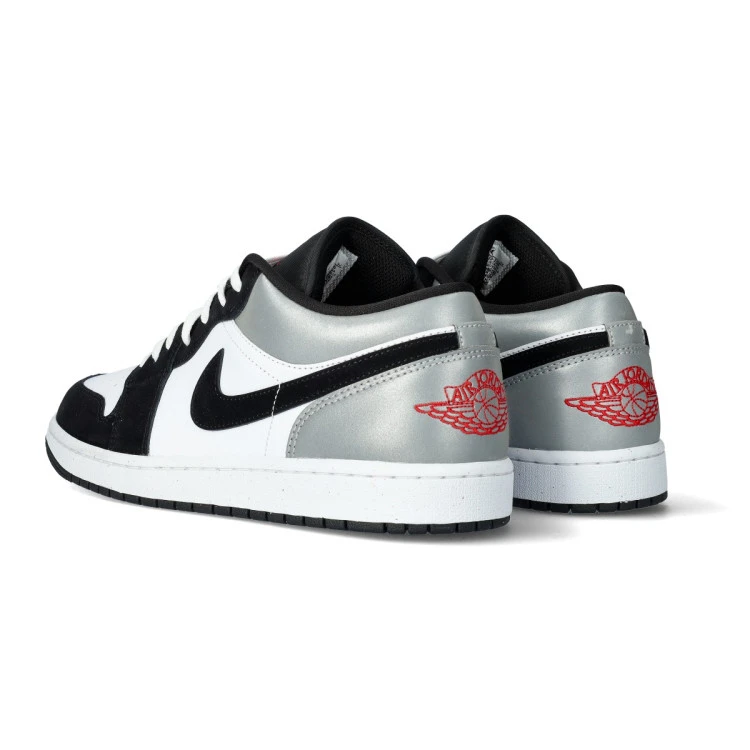 zapatilla-jordan-air-jordan-1-low-se-white-fire-red-black-matte-silver-5