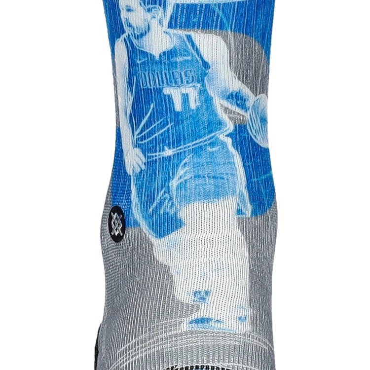 calcetines-stance-pasted-luka-doncic-dallas-mavericks-blue-2